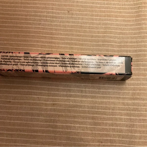 PAT MCGRATH LABS DARK STAR MASCARA VOLUMIZING PANORAMIC - Picture 3 of 3